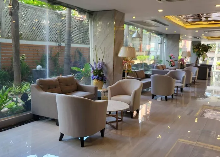 Hotel Three Seasons Bangkok 5*