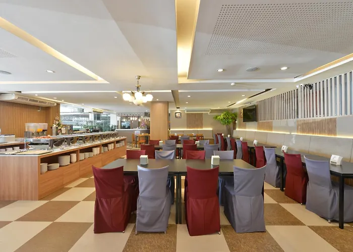 Three Seasons Bangkok Hotel 5*