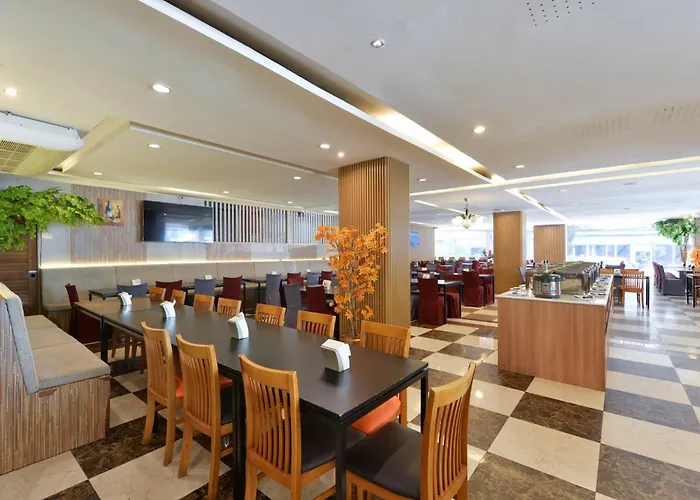 Hotel Three Seasons Bangkok 5*