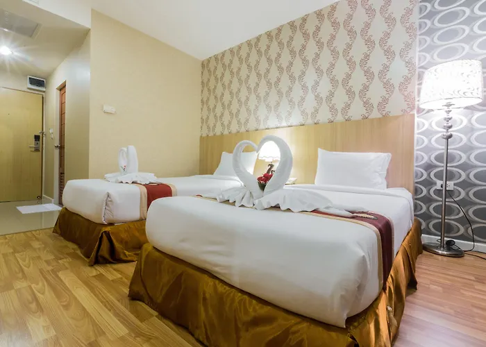 Three Seasons Bangkok Hotel