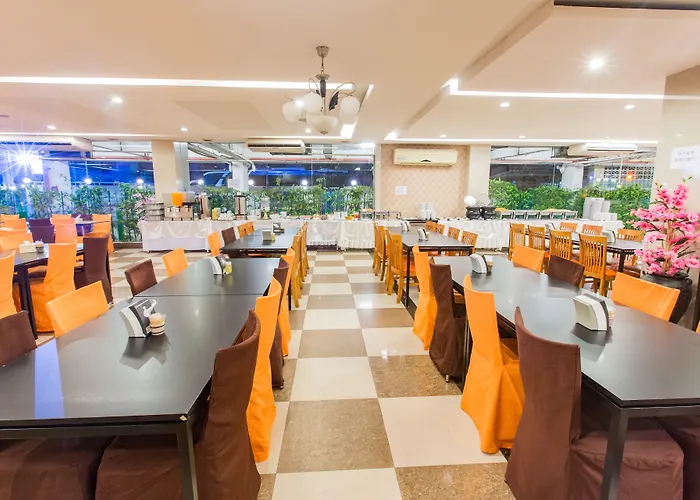 Three Seasons Bangkok Hotel 5*
