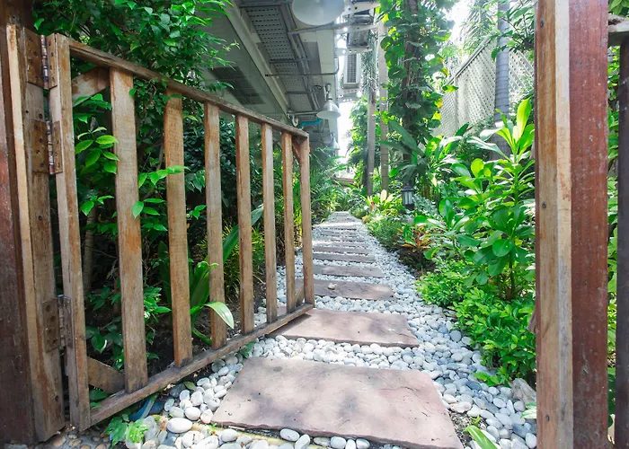 Three Seasons Bangkok 5*
