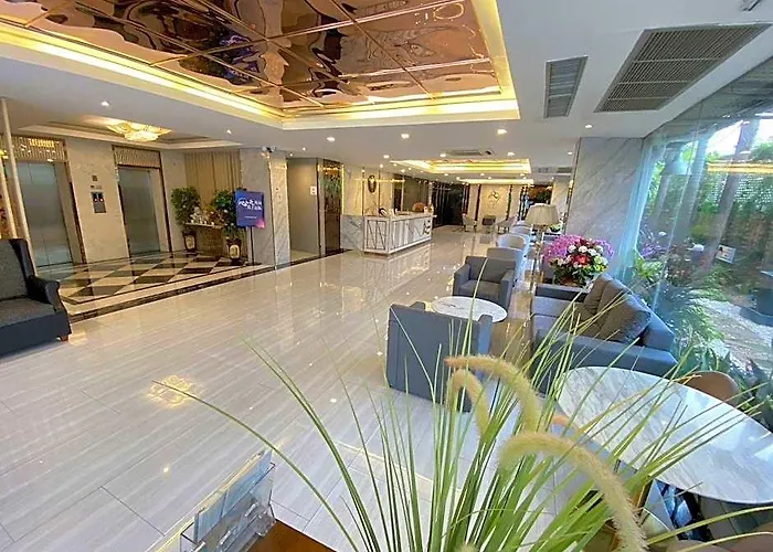 Hotel Three Seasons Bangkok 5*