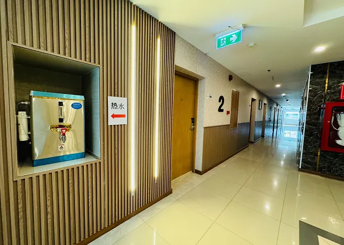 Hotel Three Seasons